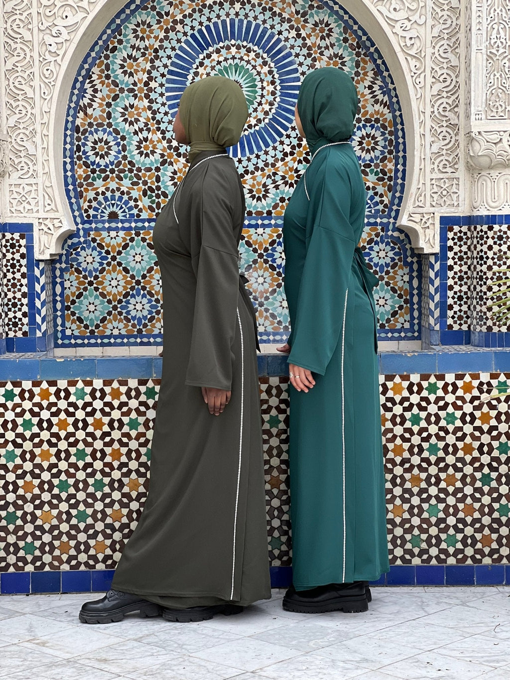 Abaya Cache Coeur Saliha Emeraude