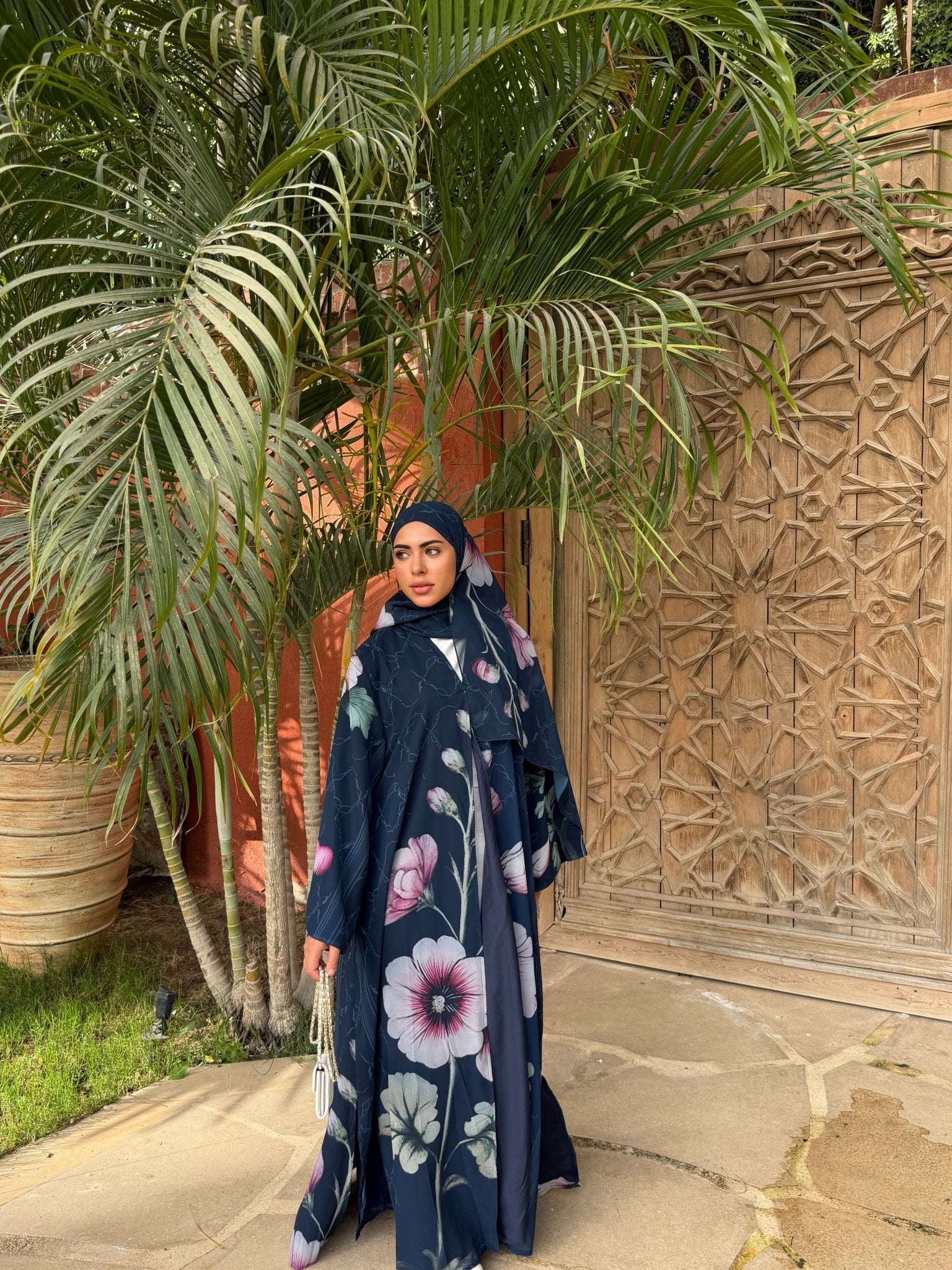 Abaya Garden Bleu (Motif fleurs)