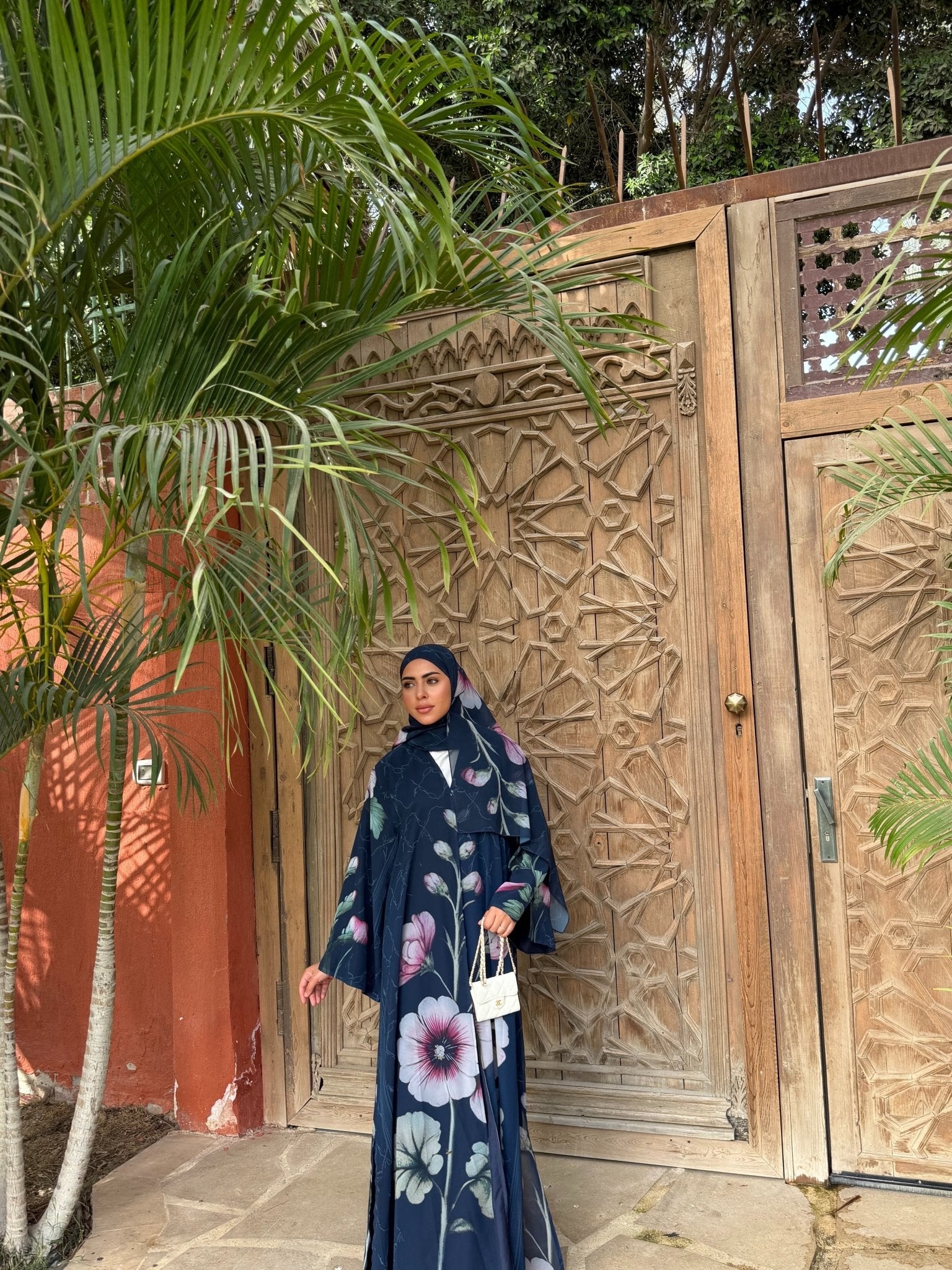 Abaya Garden Bleu (Motif fleurs)
