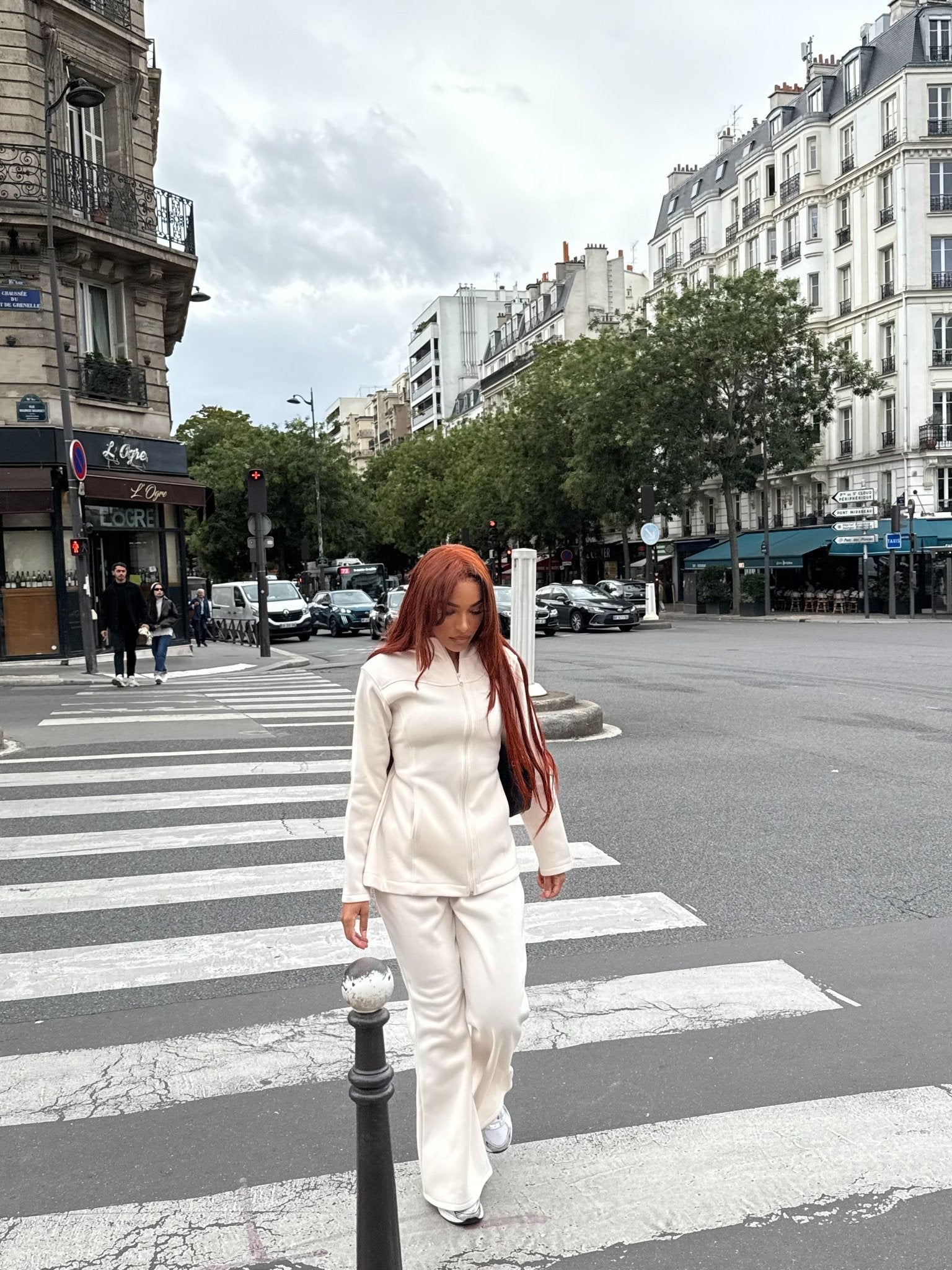Ensemble Fit Girly Beige Collection Fit