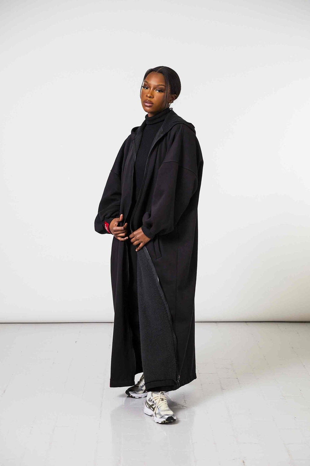 Ensemble Sweat Noir by Tahira