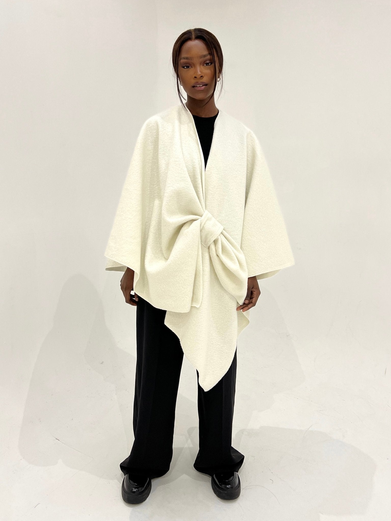 Poncho Mariya Blanc