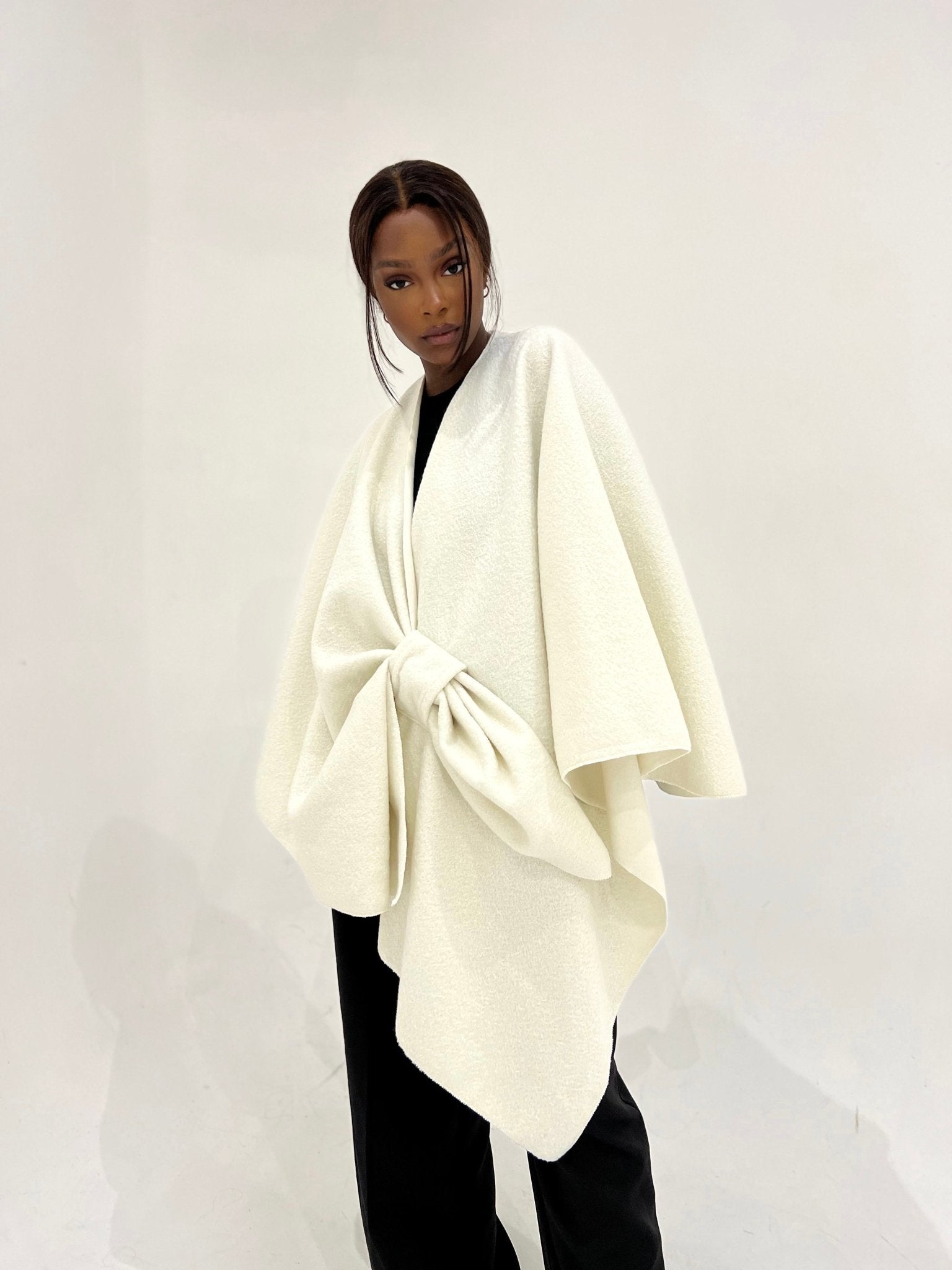 Poncho Mariya Blanc