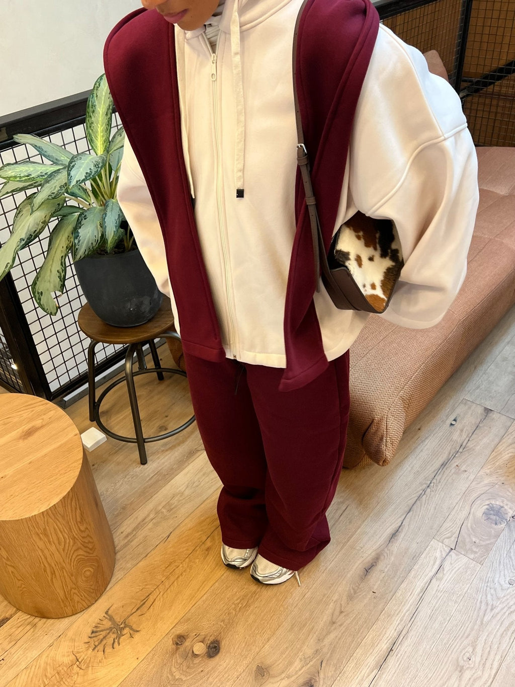 Set Aura Fit Rouge Bordeau( Pantalon et Écharpe-capuche )