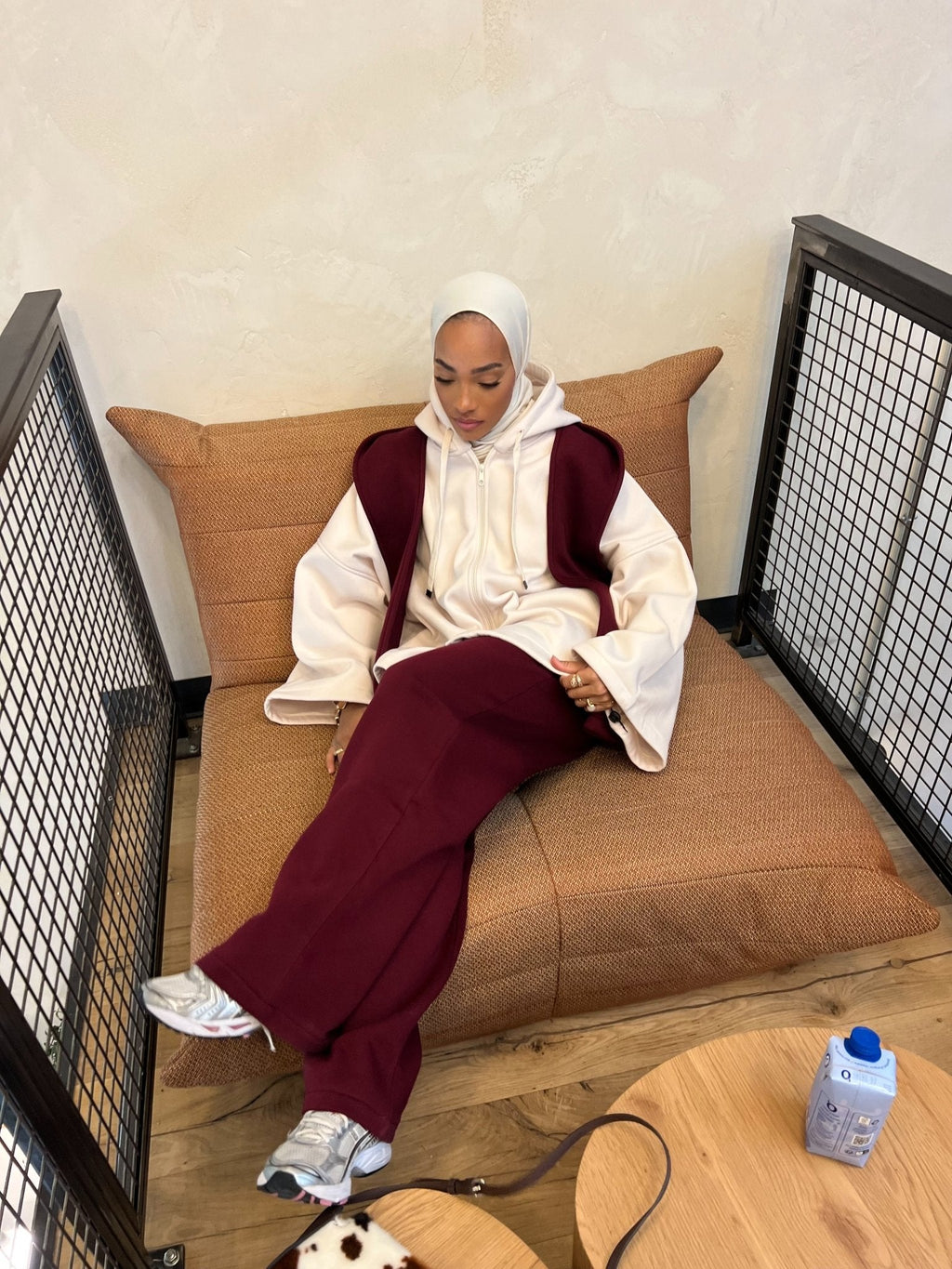 Set Aura Fit Rouge Bordeau( Pantalon et Écharpe-capuche )