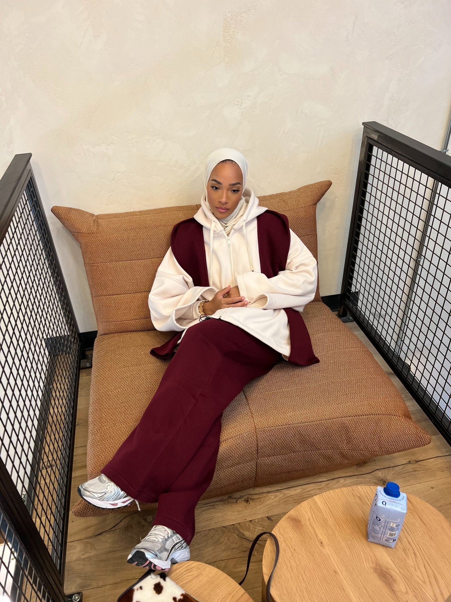 Set Aura Fit Rouge Bordeau( Pantalon et Écharpe-capuche )
